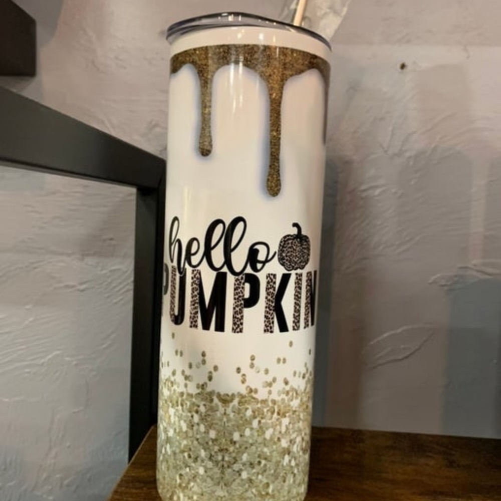 Hello Pumpkin 20 oz Tumber With lid and straw - NEW WITH TAGS